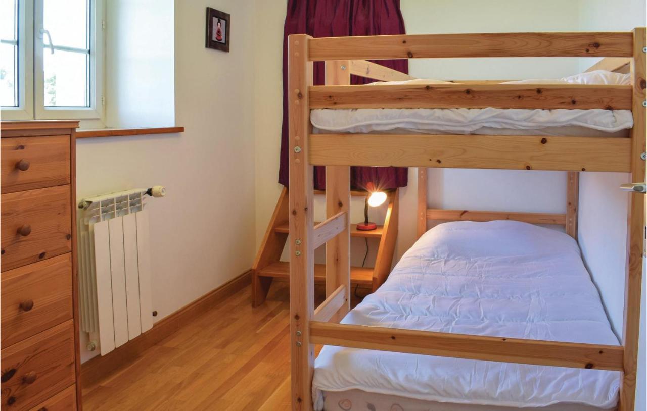 Gorgeous Apartment In Ponts With Wifi Екстериор снимка